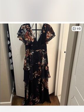 Floral Tiered V-Neck Maxi Dress